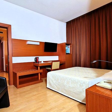Bella Italia Palace Hotel Новара Екстер'єр фото