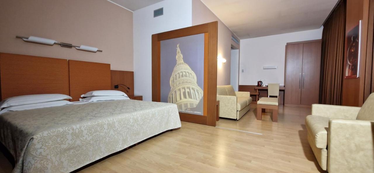 Bella Italia Palace Hotel Новара Екстер'єр фото