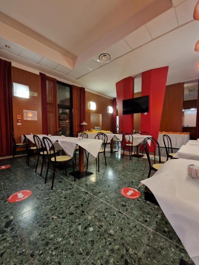 Bella Italia Palace Hotel Новара Екстер'єр фото