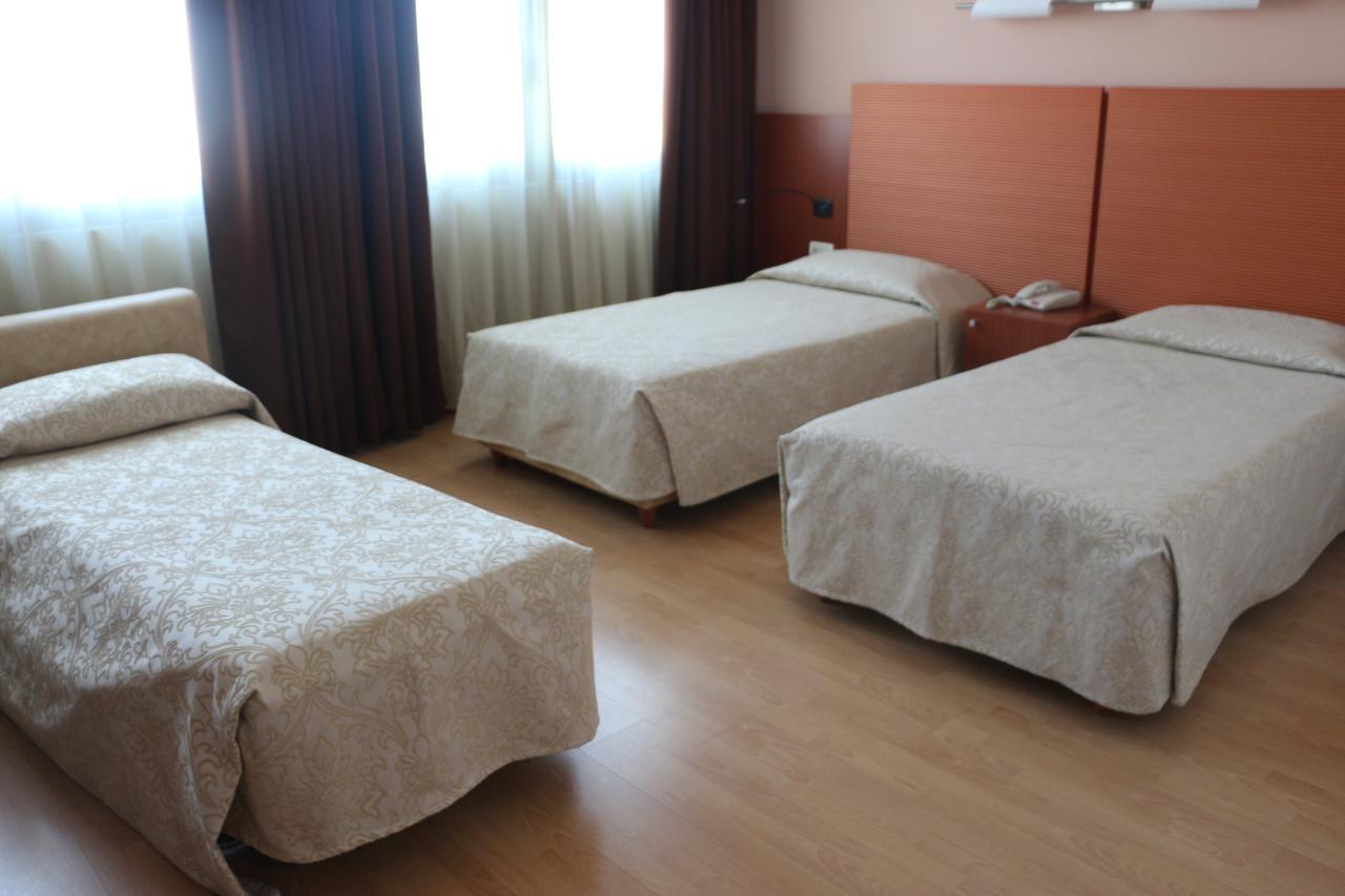Bella Italia Palace Hotel Новара Екстер'єр фото
